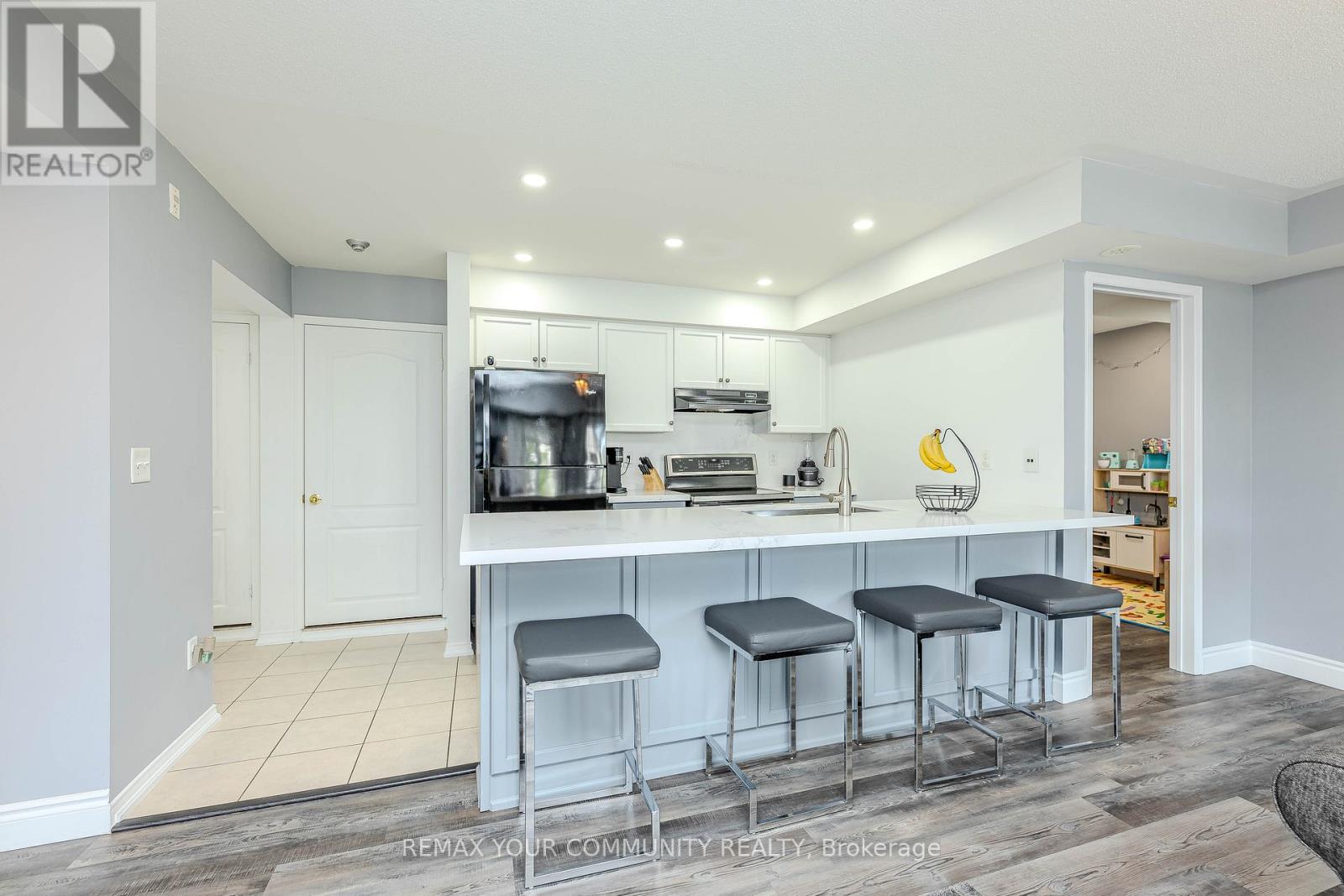 5 - 149 Isaac Devins Boulevard, Toronto, Ontario  M9M 0C5 - Photo 16 - W12853652