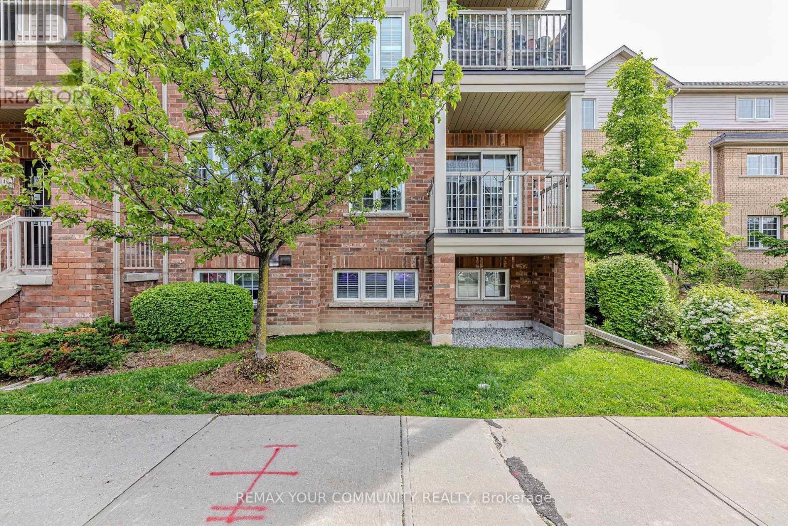 5 - 149 Isaac Devins Boulevard, Toronto, Ontario  M9M 0C5 - Photo 3 - W12853652