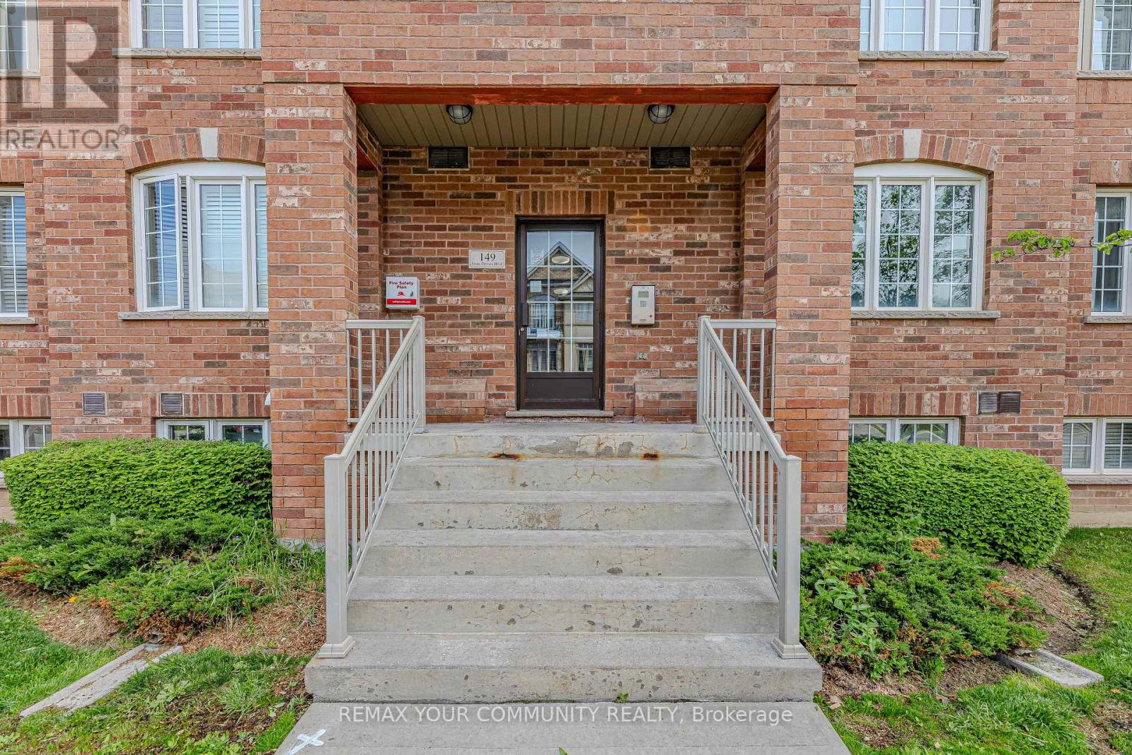 5 - 149 Isaac Devins Boulevard, Toronto, Ontario  M9M 0C5 - Photo 5 - W12853652