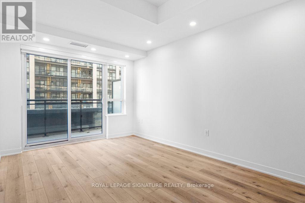 418 - 395 Dundas Street W, Oakville, Ontario  L6M 5R8 - Photo 16 - W12853672