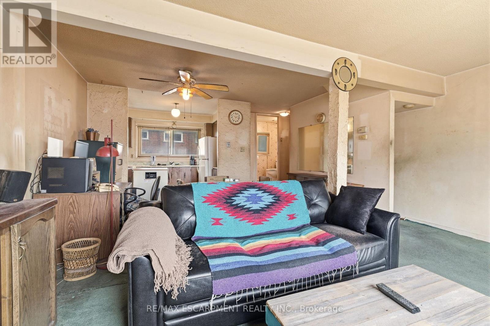 37 - 125 Bonaventure Drive, Hamilton, Ontario  L9C 5Y5 - Photo 6 - X12800724