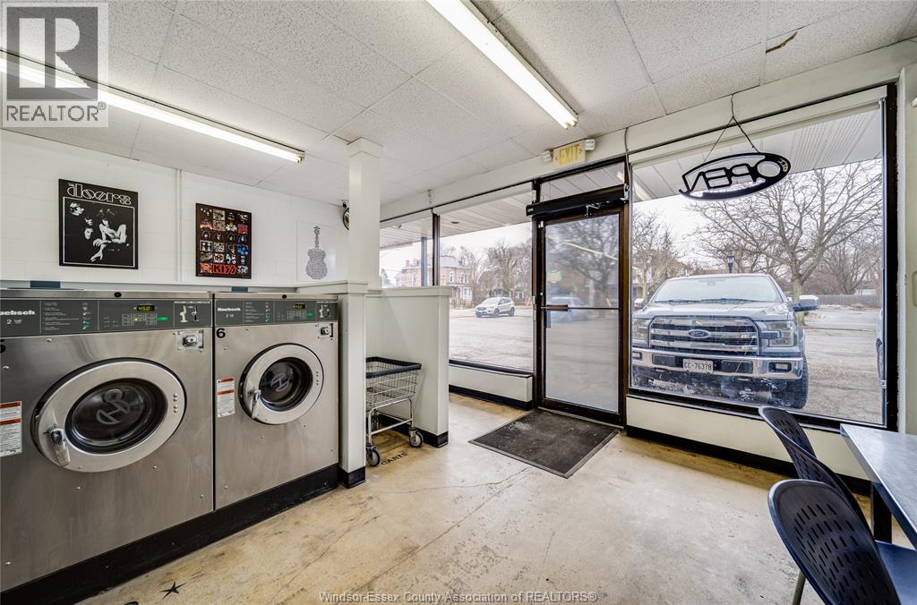 380 Mill Street, Windsor, Ontario  N9C 2R4 - Photo 5 - 26004614