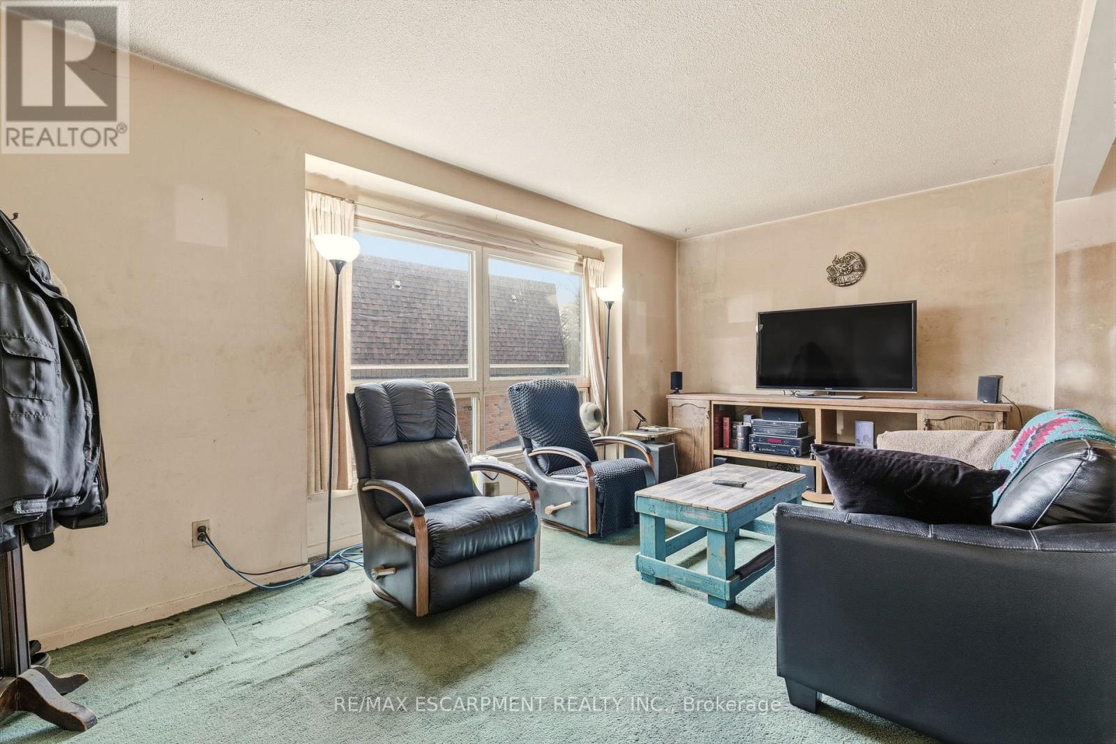 37 - 125 Bonaventure Drive, Hamilton, Ontario  L9C 5Y5 - Photo 7 - X12800724