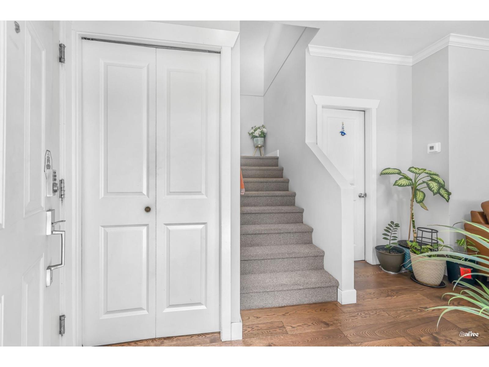 9 19977 71 Avenue, Langley, British Columbia  V2Y 2Z4 - Photo 5 - R3093450