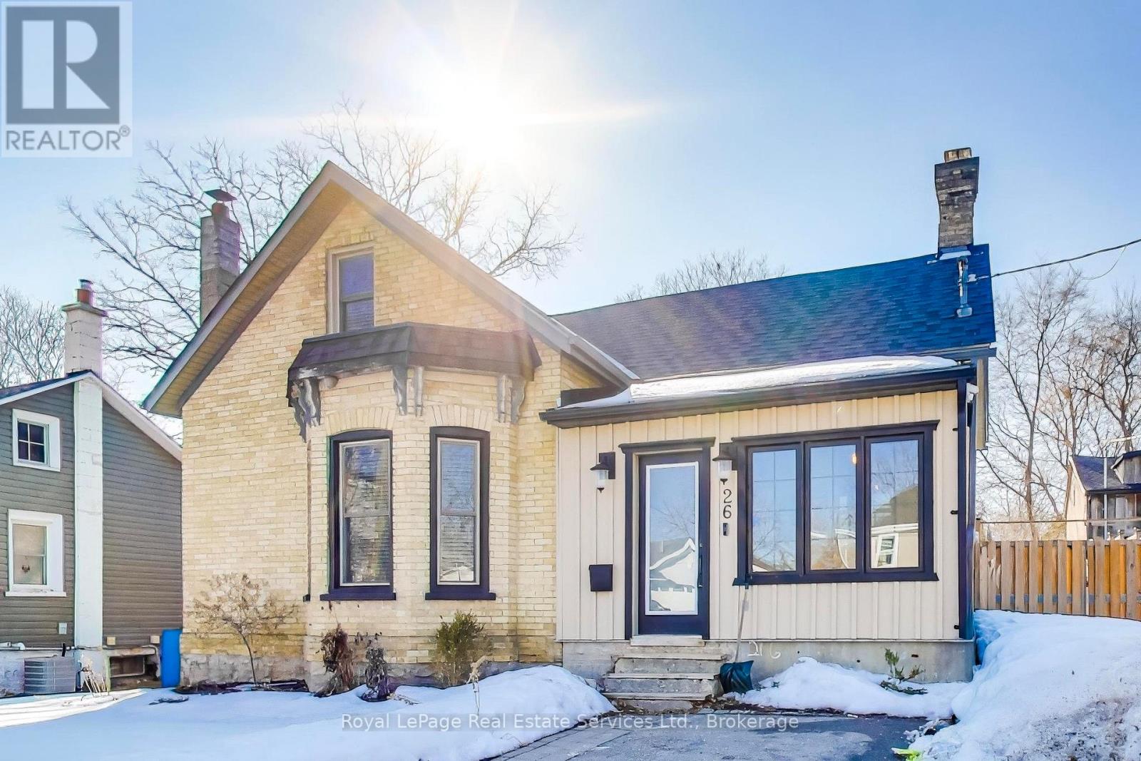 26 Davidson Street, Cambridge, Ontario  N1S 2T9 - Photo 3 - X12853214