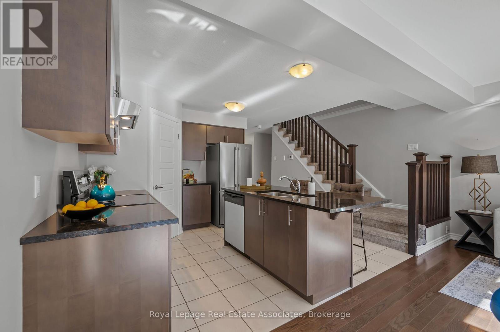 70 Hawkins Drive, Guelph, Ontario  N1L 0M7 - Photo 10 - X12853400