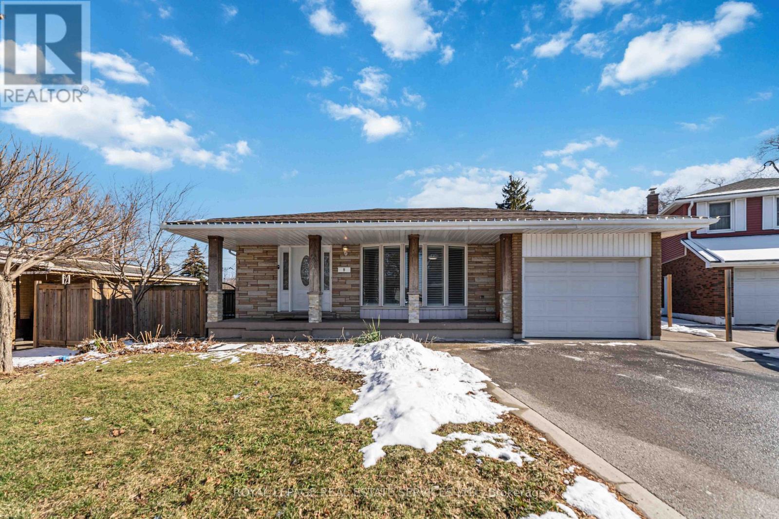 9 ISAAC COURT, Hamilton, Ontario