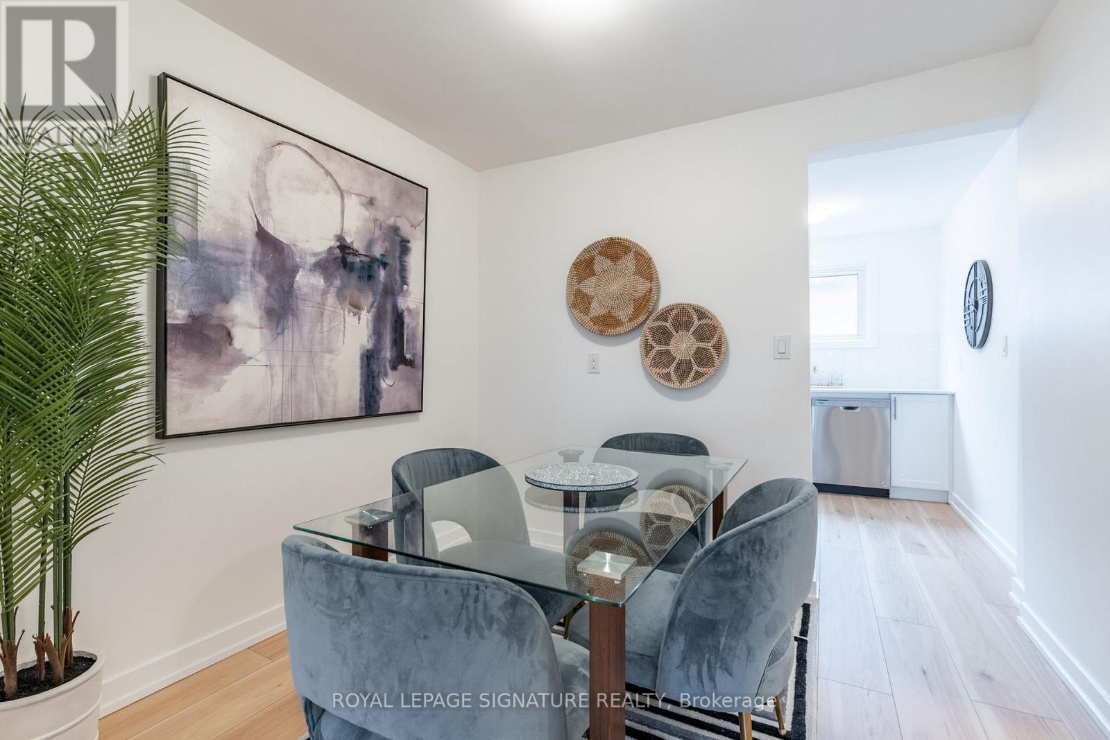 22 Woodman Drive N, Hamilton, Ontario  L8H 2M5 - Photo 8 - X12853408