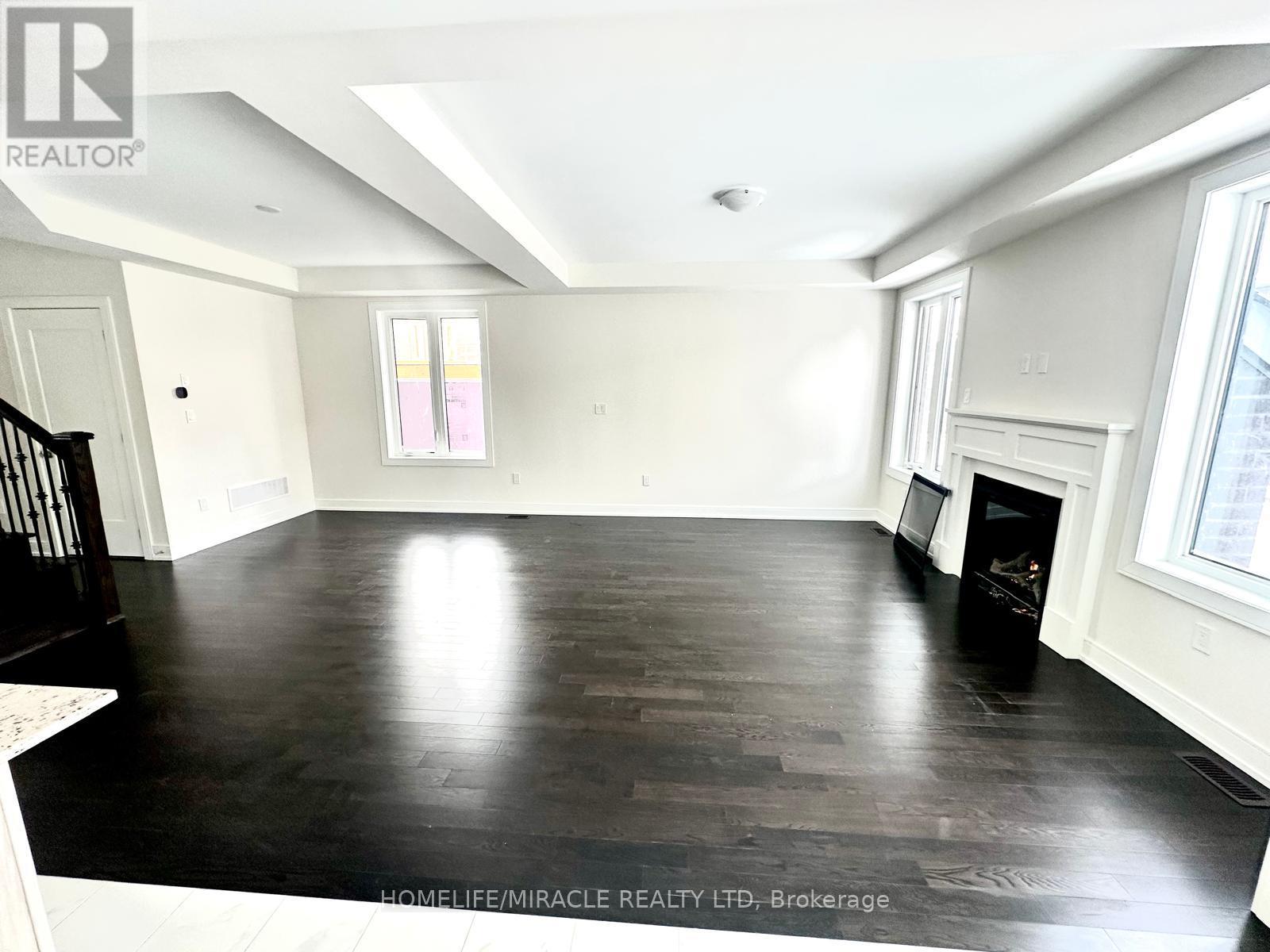 39 Ferguson Street, Erin, Ontario  N0B 1T0 - Photo 2 - X12853458