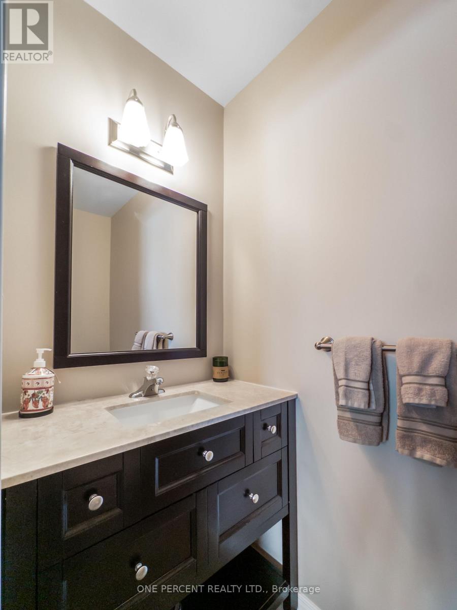 14 Elmdale Drive, Prince Edward County, Ontario  K0K 3L0 - Photo 21 - X12853468