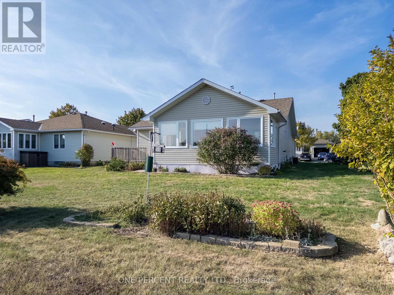 14 Elmdale Drive, Prince Edward County, Ontario  K0K 3L0 - Photo 28 - X12853468