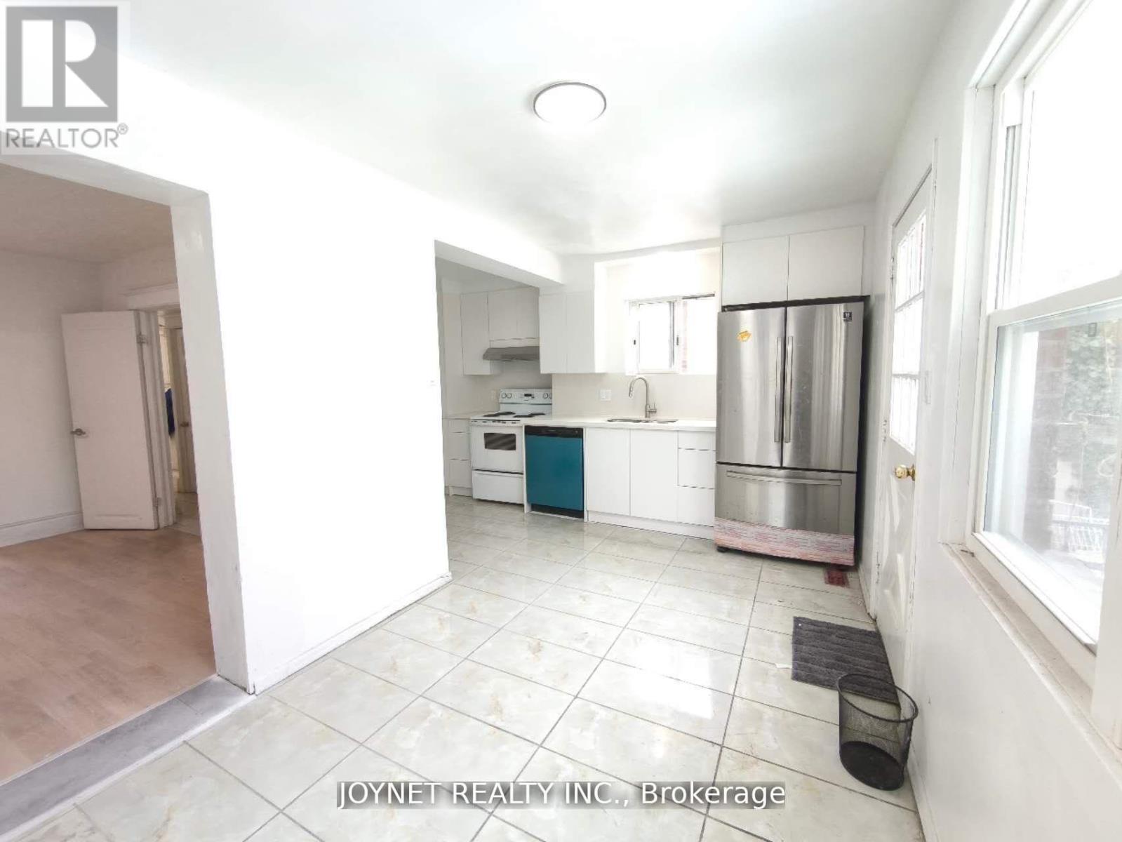 68 Barclay Street, Hamilton, Ontario  L8S 1P4 - Photo 7 - X12853530