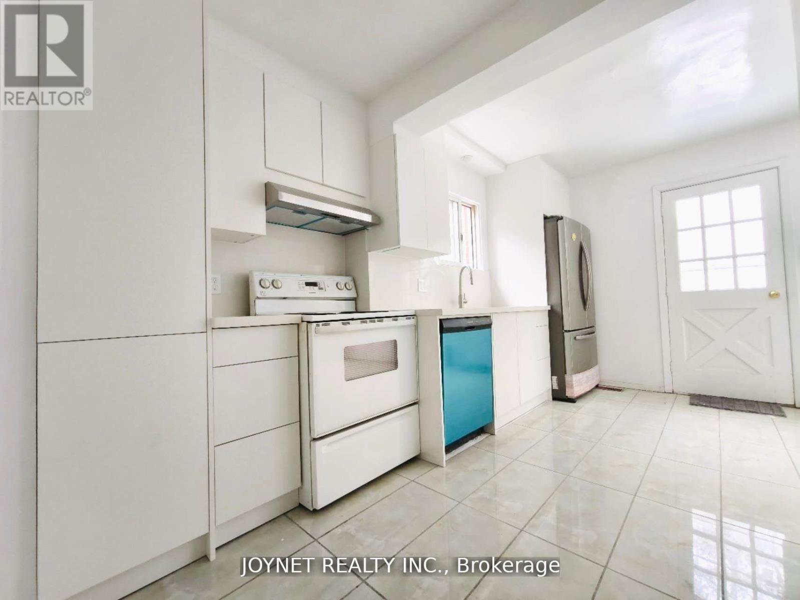 68 Barclay Street, Hamilton, Ontario  L8S 1P4 - Photo 8 - X12853530