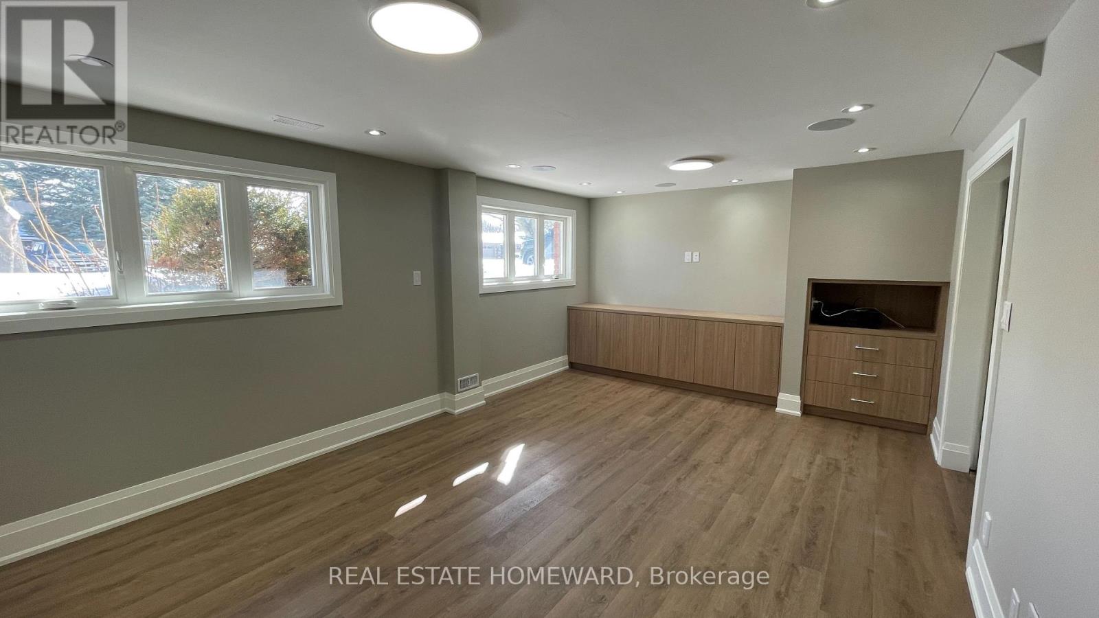 33 Strathcona Drive, St. Catharines, Ontario  L2M 2A8 - Photo 16 - X12853562