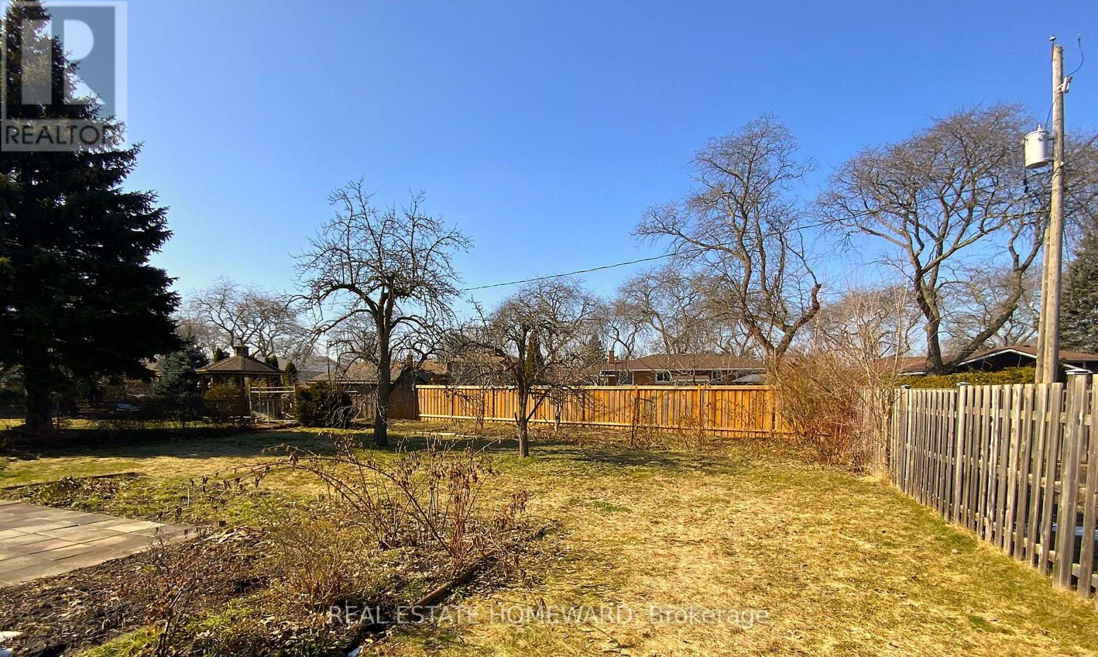 33 Strathcona Drive, St. Catharines, Ontario  L2M 2A8 - Photo 26 - X12853562