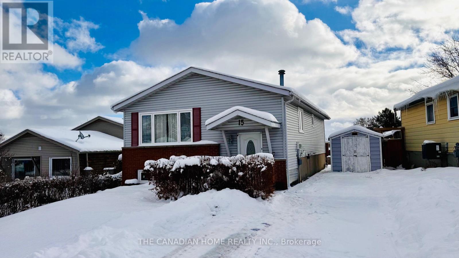 15 Cluthe Crescent, Kitchener, Ontario  N2P 1N1 - Photo 3 - X12853582