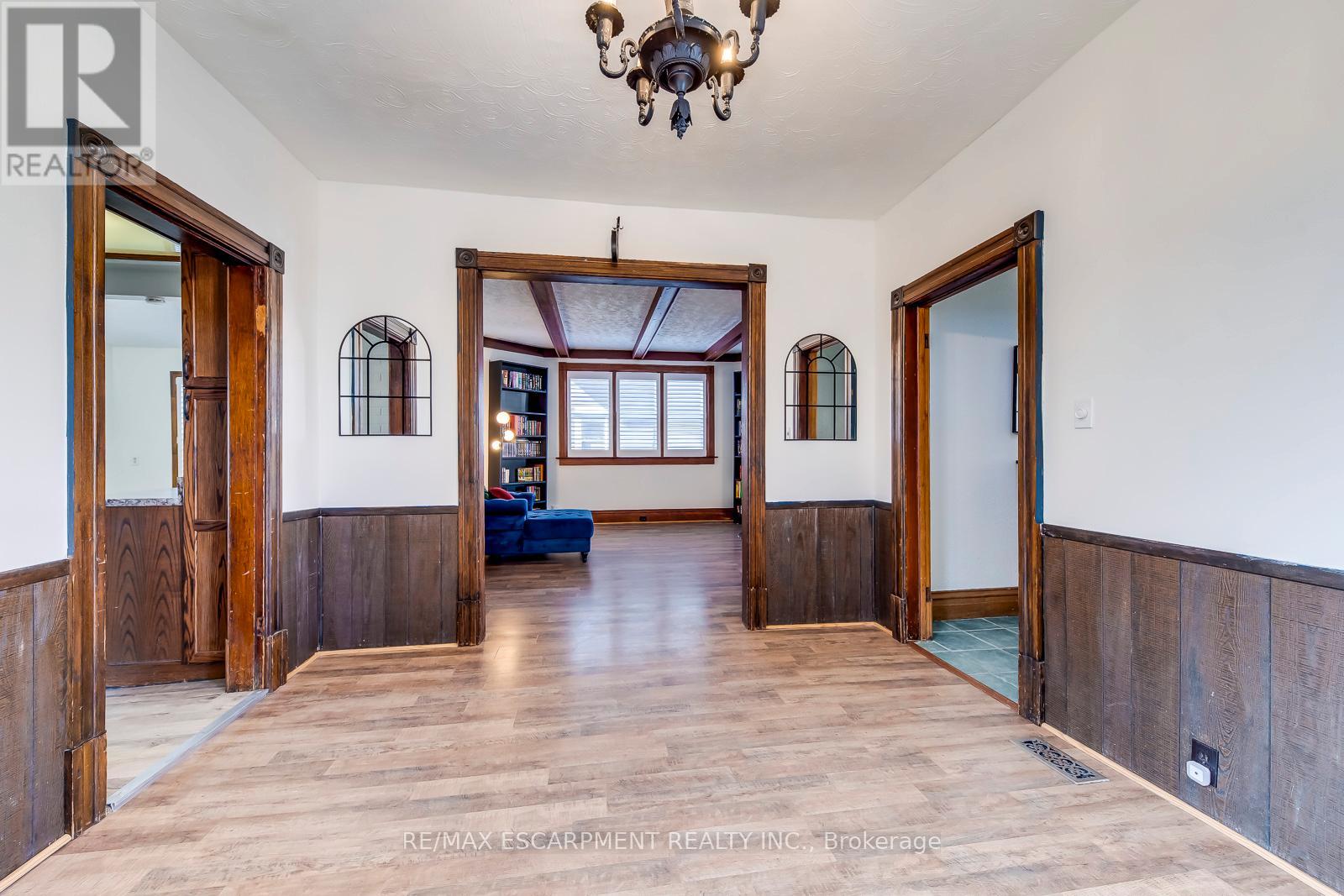 4456 Ellis Street, Niagara Falls, Ontario  L2E 1H4 - Photo 12 - X12853610