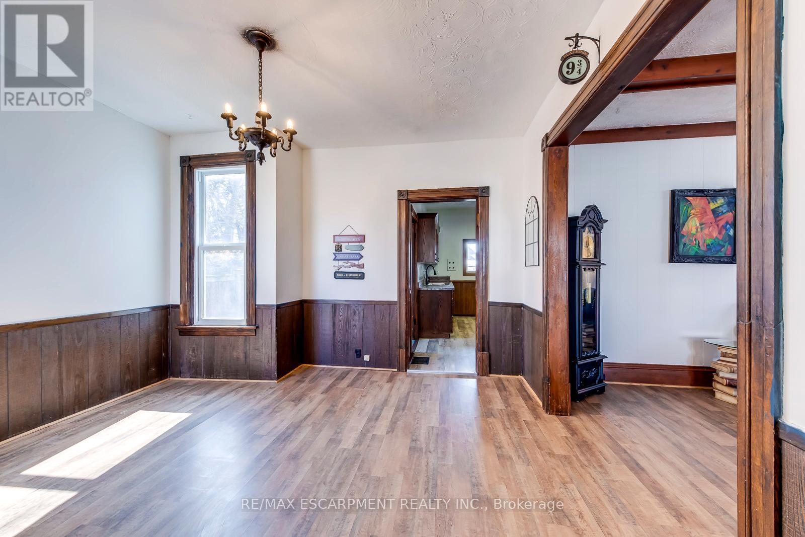 4456 Ellis Street, Niagara Falls, Ontario  L2E 1H4 - Photo 15 - X12853610