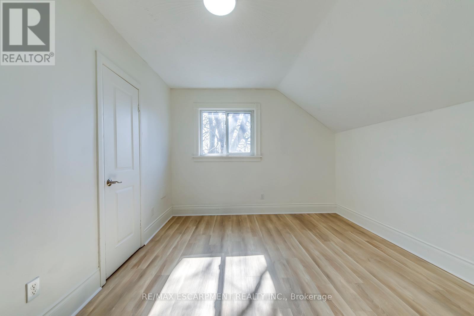 4456 Ellis Street, Niagara Falls, Ontario  L2E 1H4 - Photo 23 - X12853610