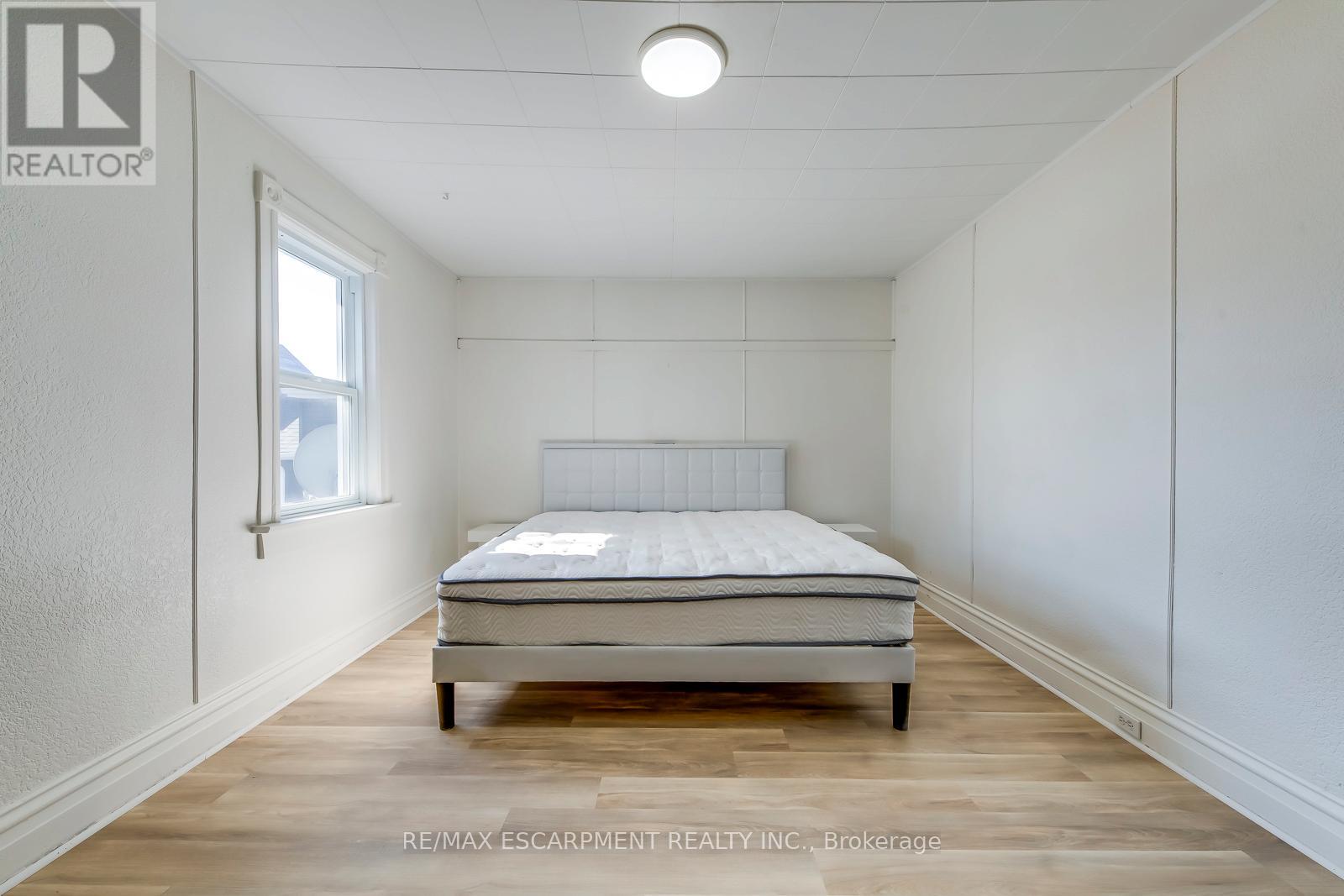 4456 Ellis Street, Niagara Falls, Ontario  L2E 1H4 - Photo 28 - X12853610