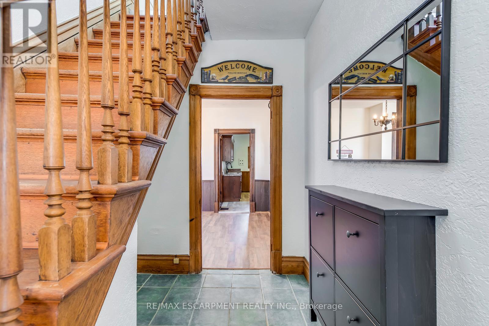 4456 Ellis Street, Niagara Falls, Ontario  L2E 1H4 - Photo 5 - X12853610