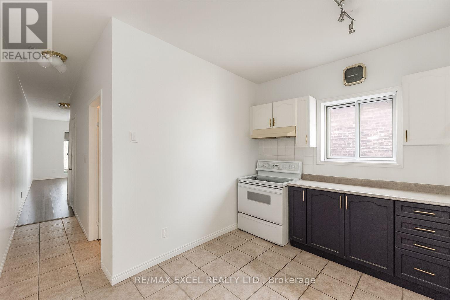 SECOND FLOOR - 359 BARTON STREET E, Hamilton, Ontario