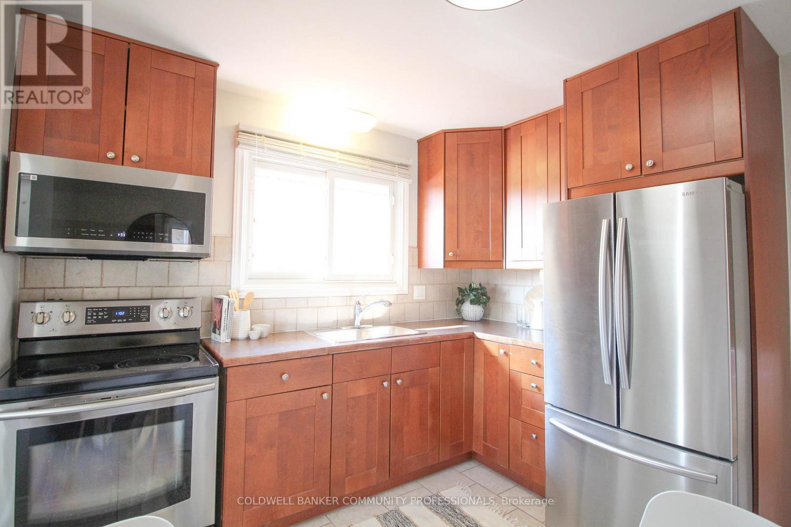 918 Upper Ottawa Street, Hamilton, Ontario  L8T 3V7 - Photo 10 - X12853666