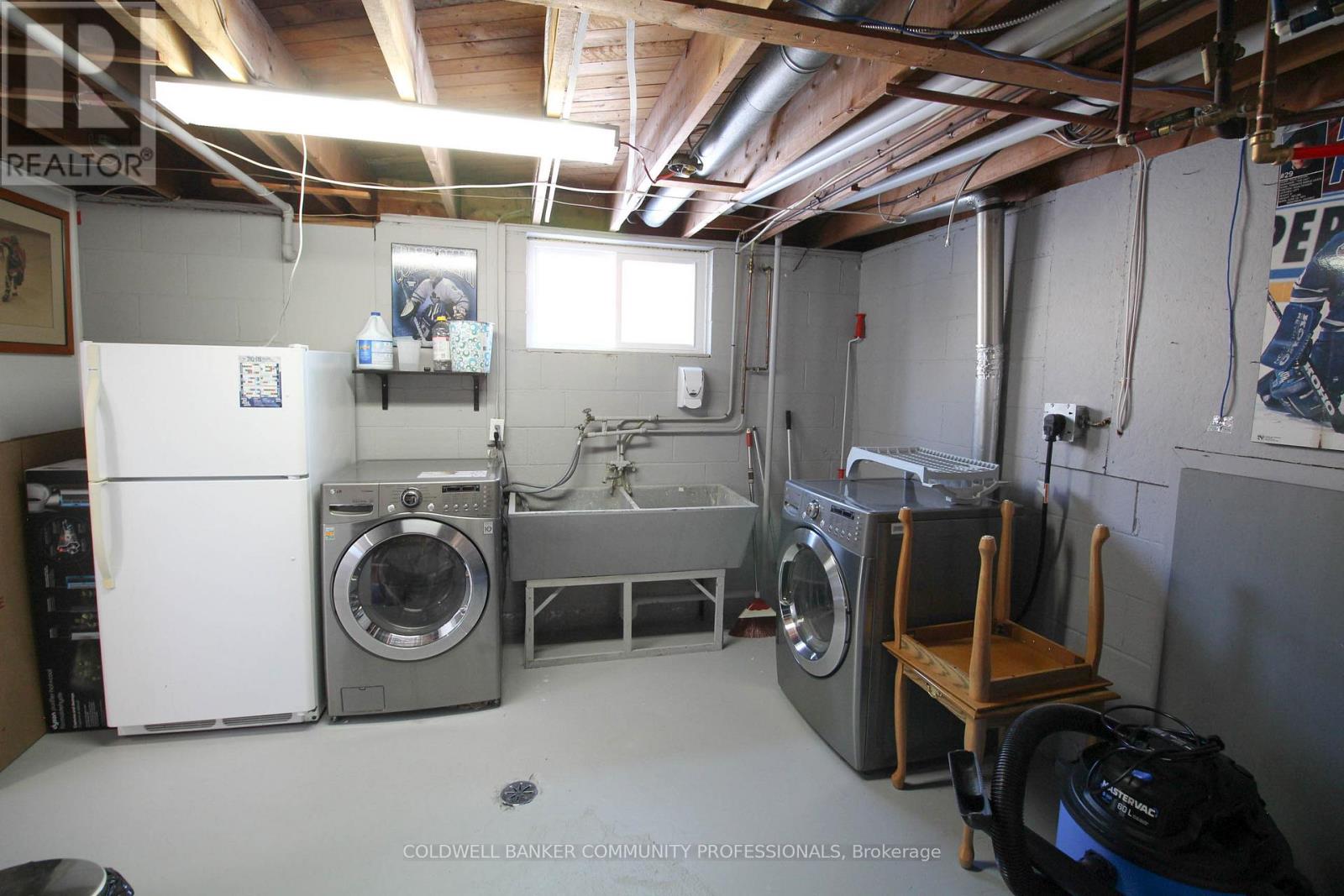 918 Upper Ottawa Street, Hamilton, Ontario  L8T 3V7 - Photo 27 - X12853666