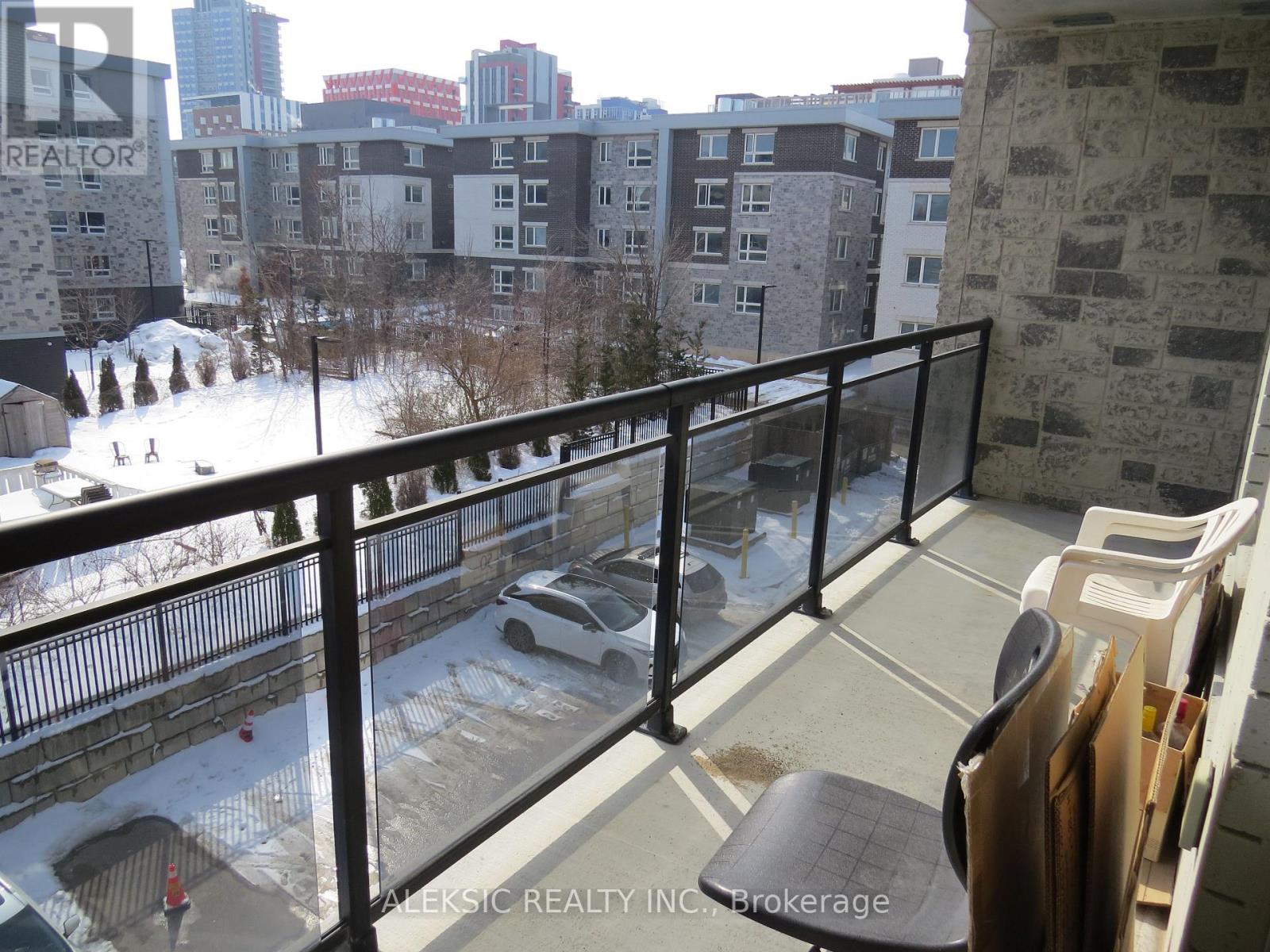 H404 - 275 Larch Street, Waterloo, Ontario  N2L 3R2 - Photo 7 - X12853670