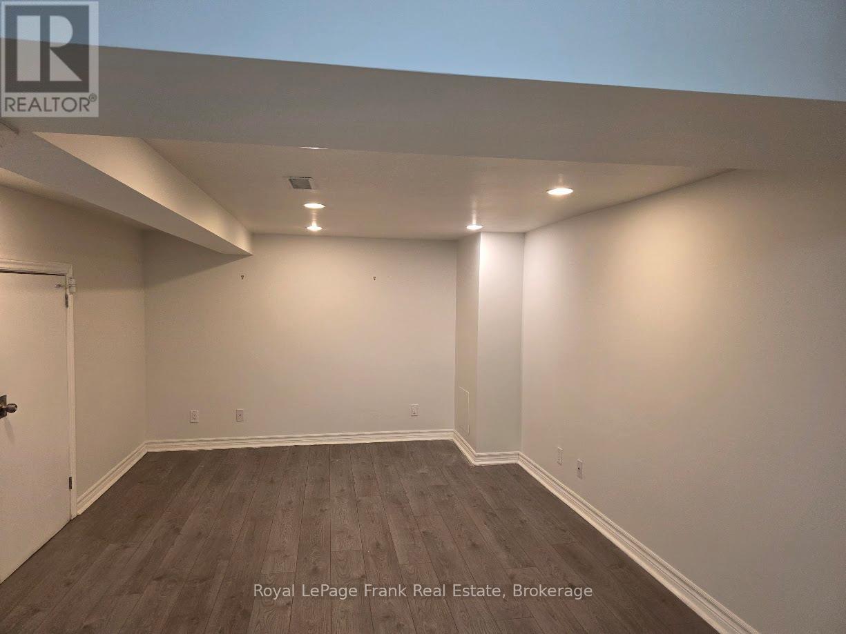 44 Billingsgate Crescent, Ajax, Ontario  L1S 2R8 - Photo 5 - E12845698