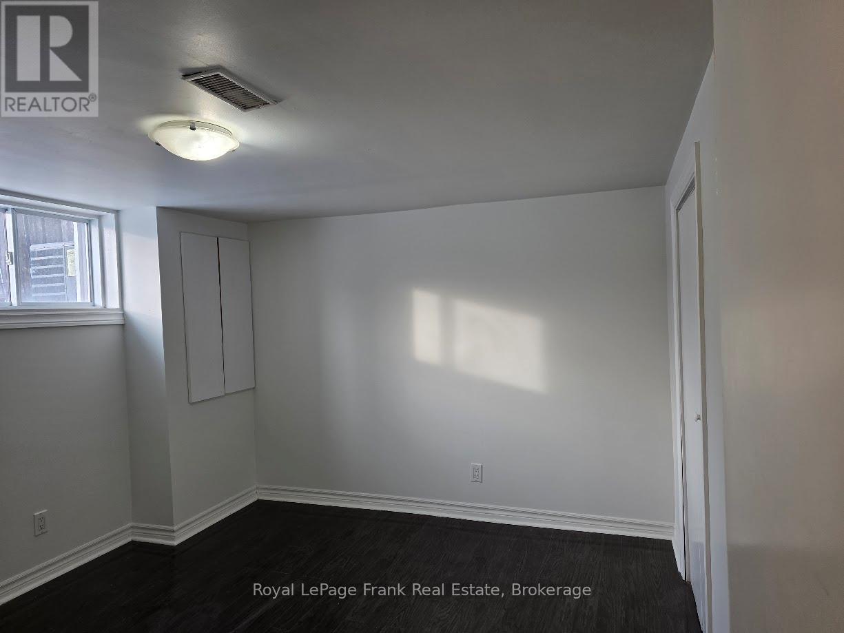 44 Billingsgate Crescent, Ajax, Ontario  L1S 2R8 - Photo 9 - E12845698