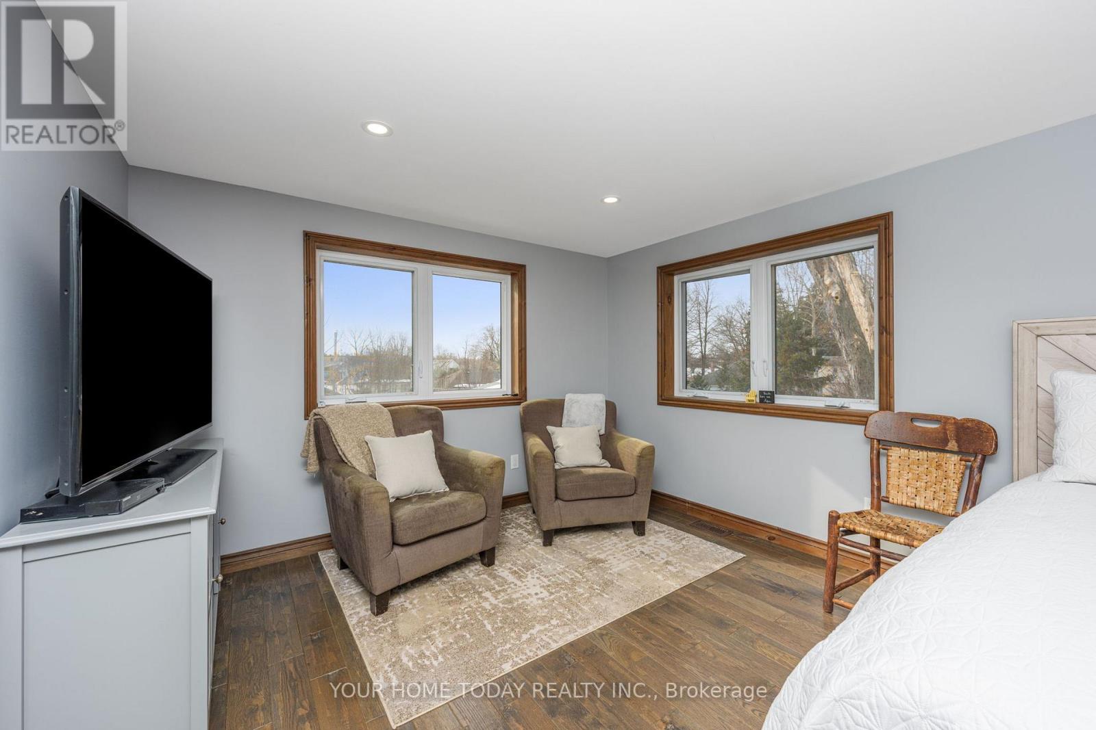 20 Elgin Street, Halton Hills (Georgetown), Ontario  L7G 3M3 - Photo 20 - W12805924