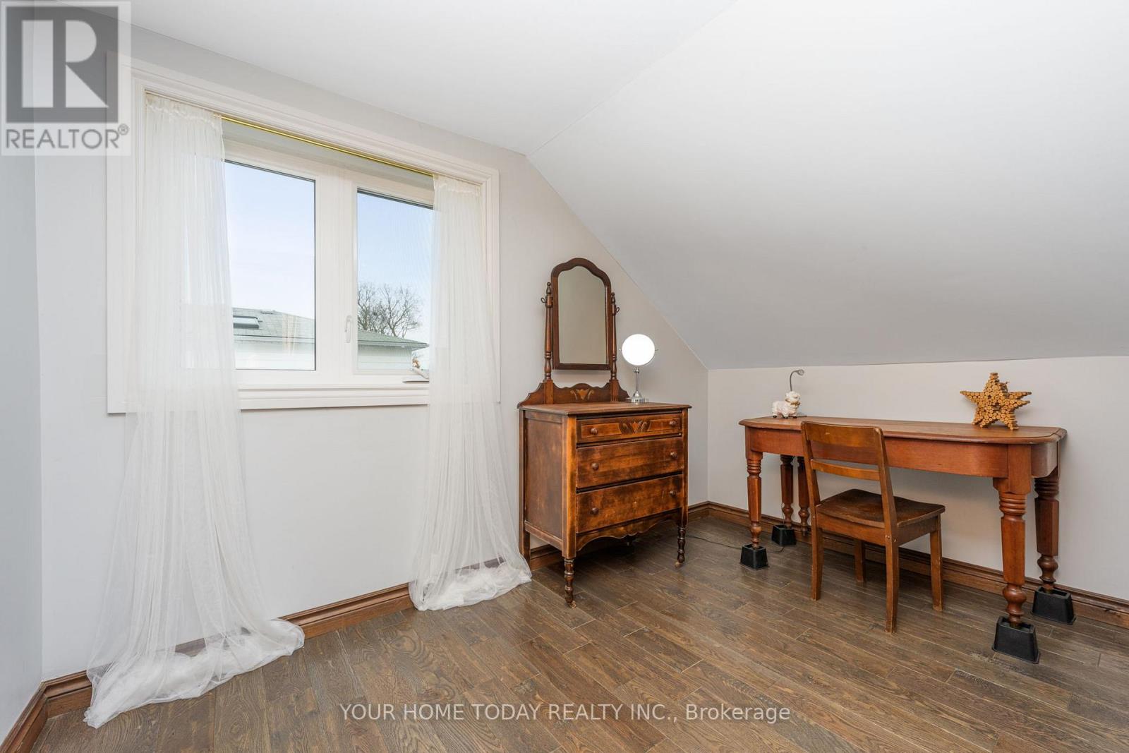 20 Elgin Street, Halton Hills (Georgetown), Ontario  L7G 3M3 - Photo 26 - W12805924