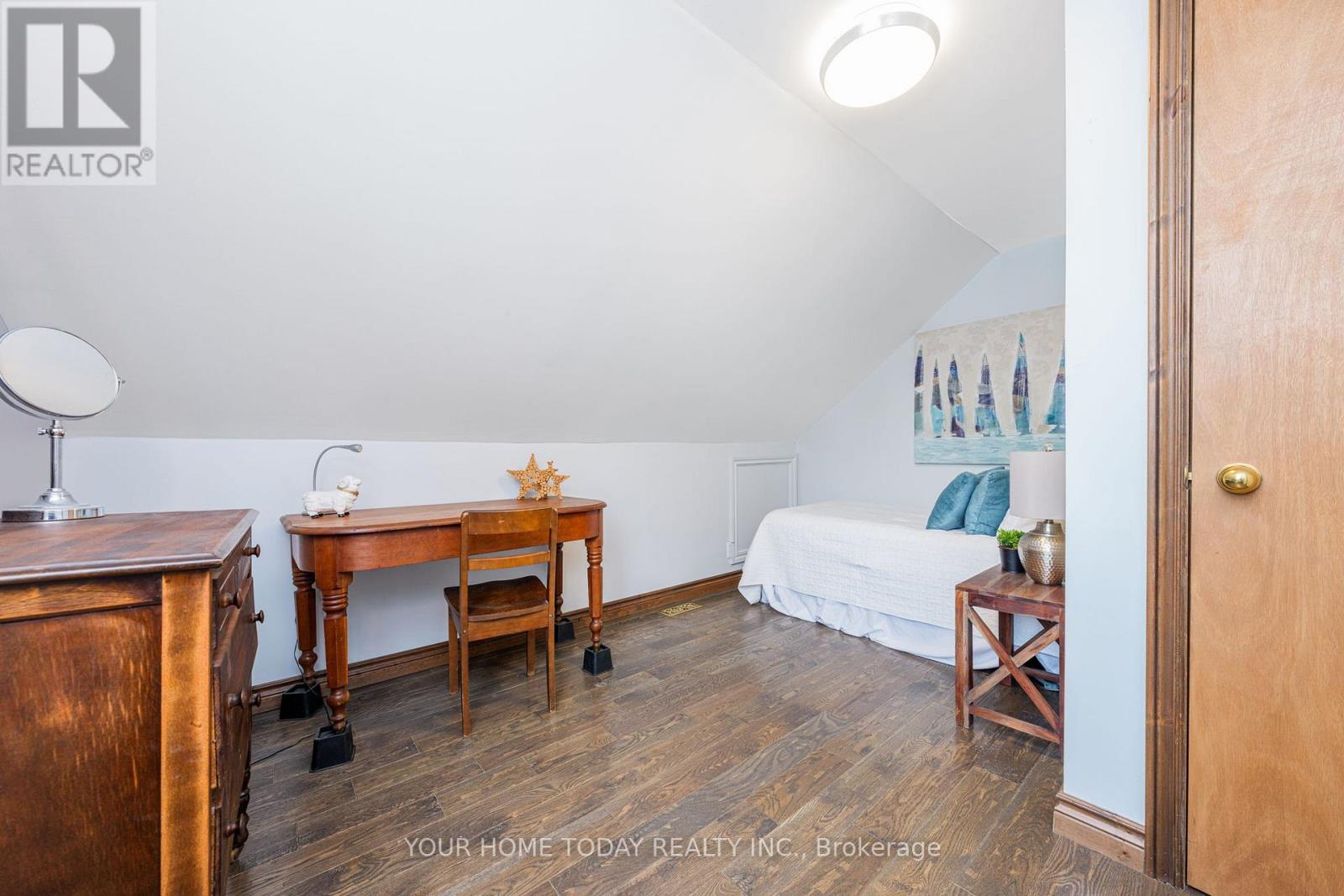 20 Elgin Street, Halton Hills (Georgetown), Ontario  L7G 3M3 - Photo 23 - W12805924