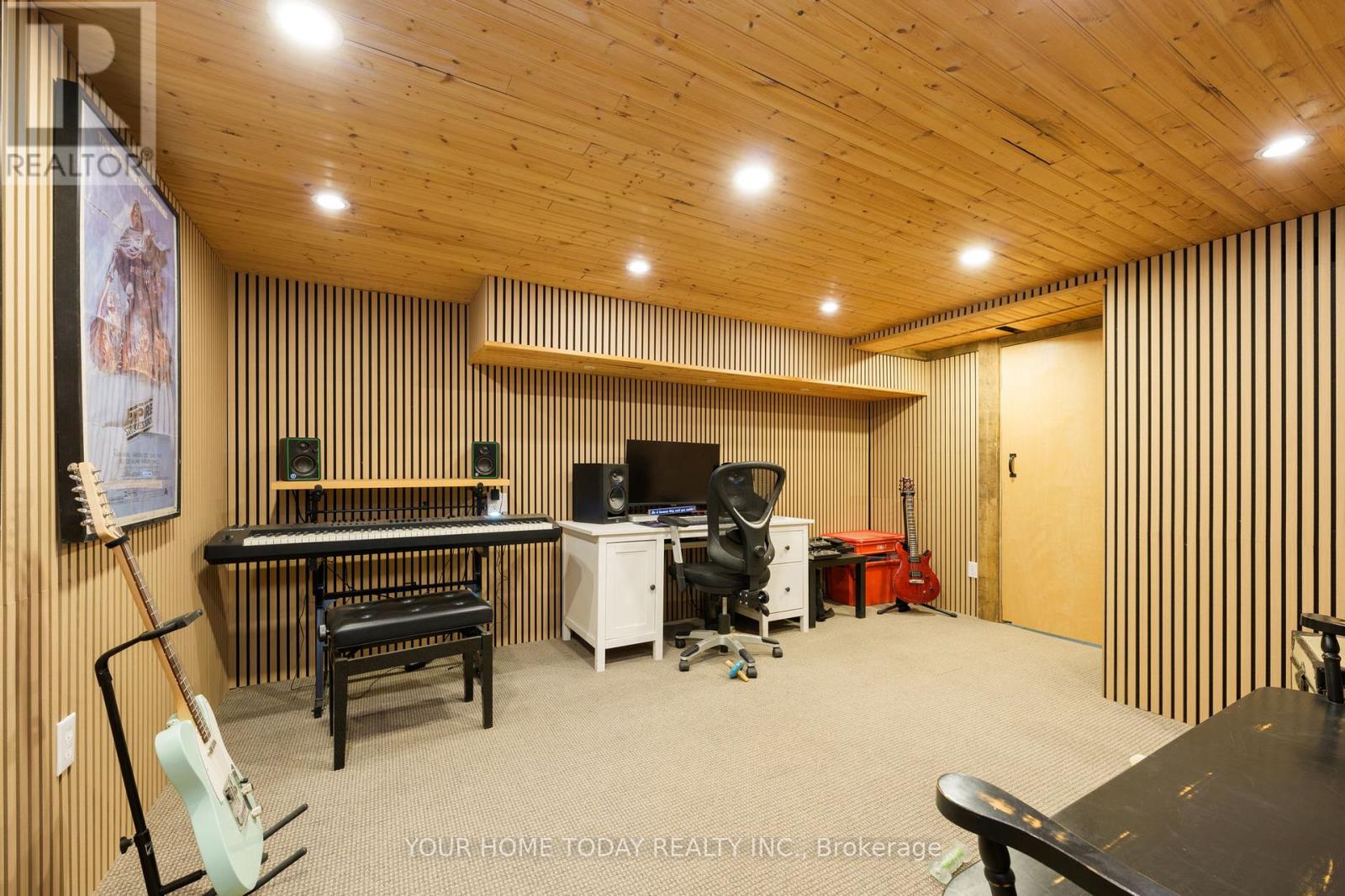 20 Elgin Street, Halton Hills (Georgetown), Ontario  L7G 3M3 - Photo 38 - W12805924