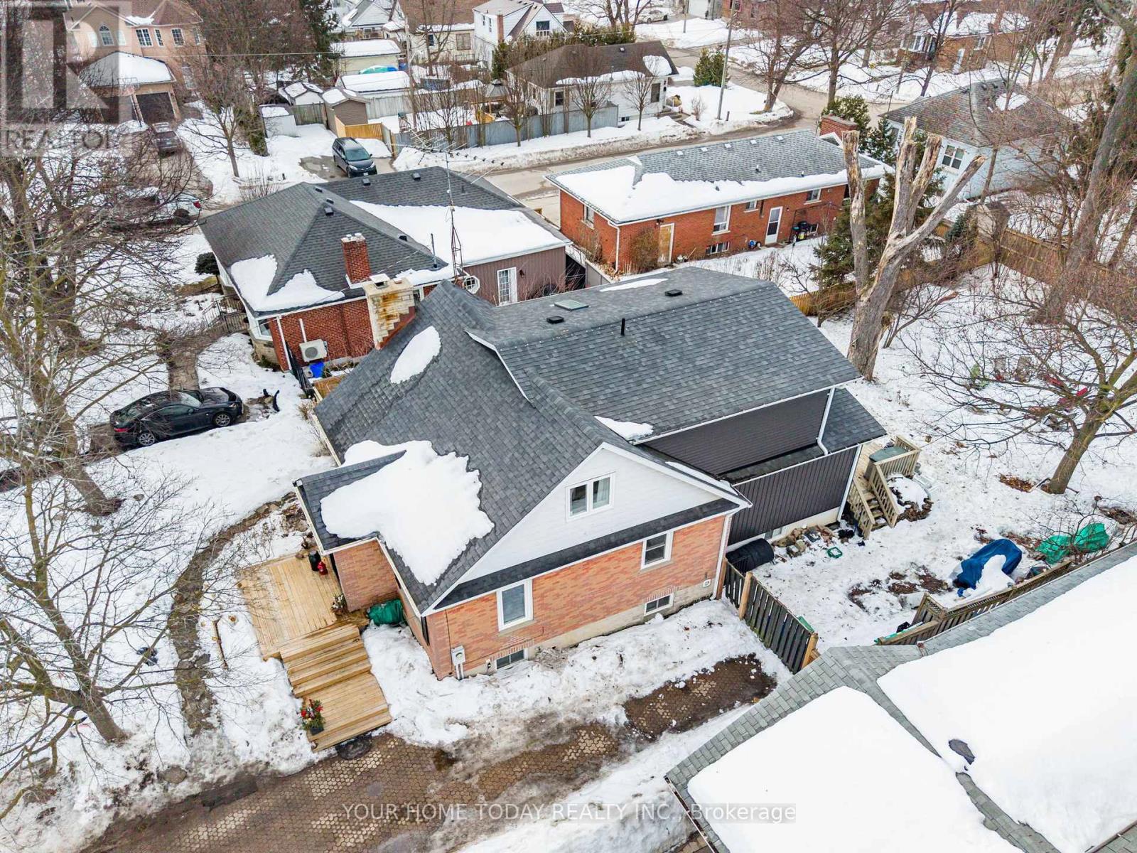 20 Elgin Street, Halton Hills (Georgetown), Ontario  L7G 3M3 - Photo 46 - W12805924