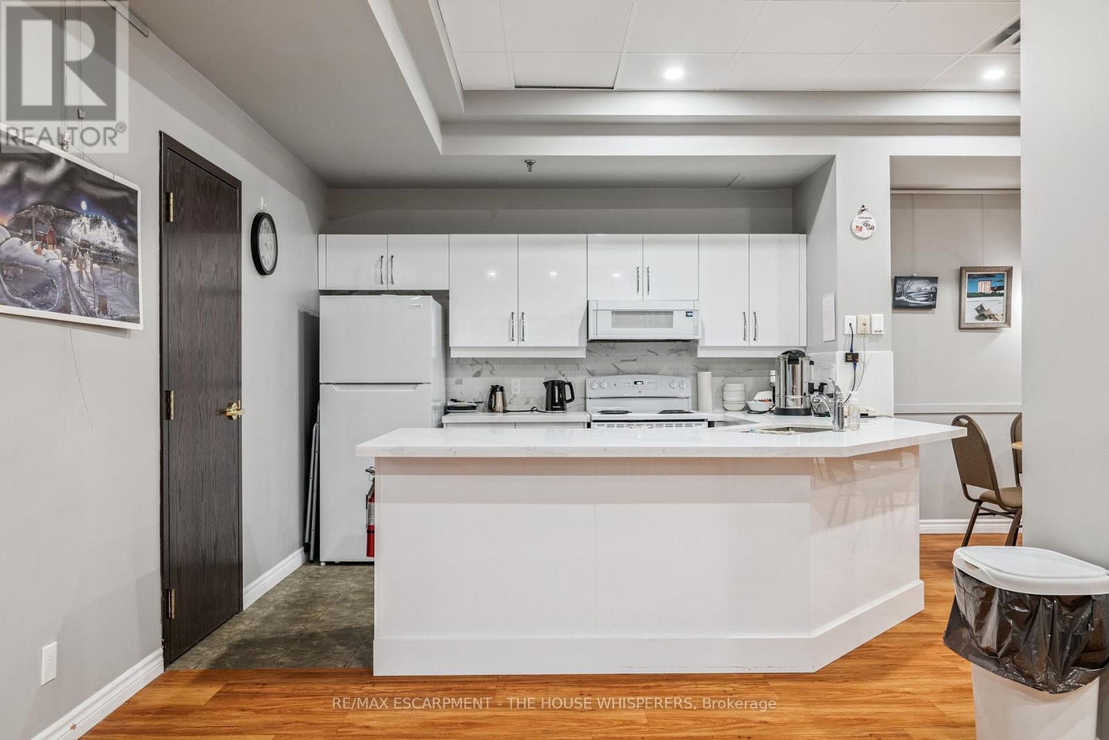 701 - 100 Millside Drive, Milton, Ontario  L9T 5E2 - Photo 36 - W12852436