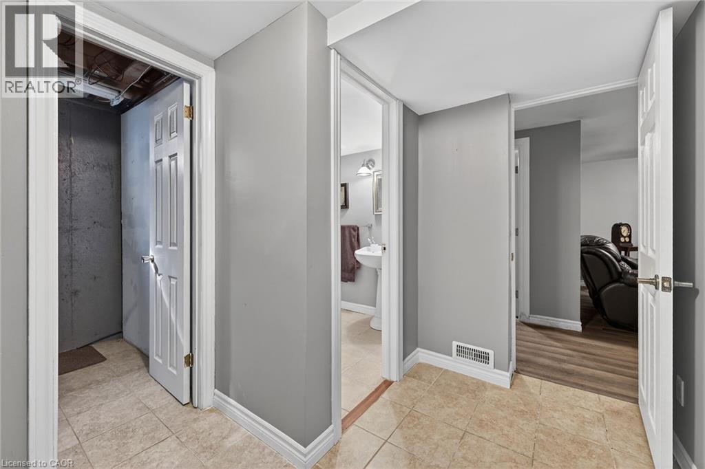 4569 Mitchell Avenue, Niagara Falls, Ontario  L2E 6R6 - Photo 30 - 40809950