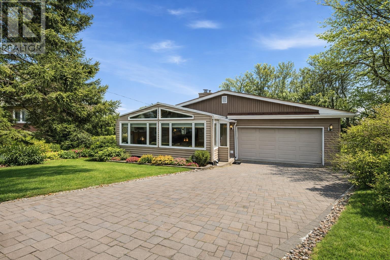 12 Canary Crescent, Halifax, Nova Scotia  B3M 1R1 - Photo 4 - 202601186