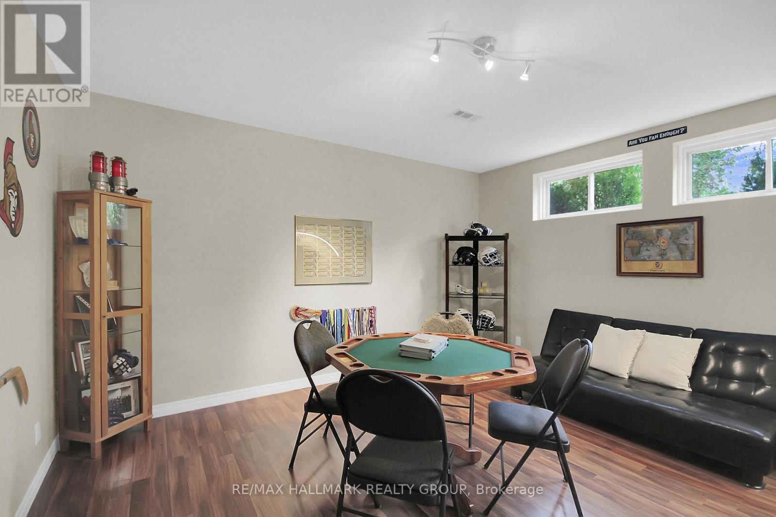 13 Beechgrove Gardens, Ottawa, Ontario  K2S 1W5 - Photo 37 - X12853870