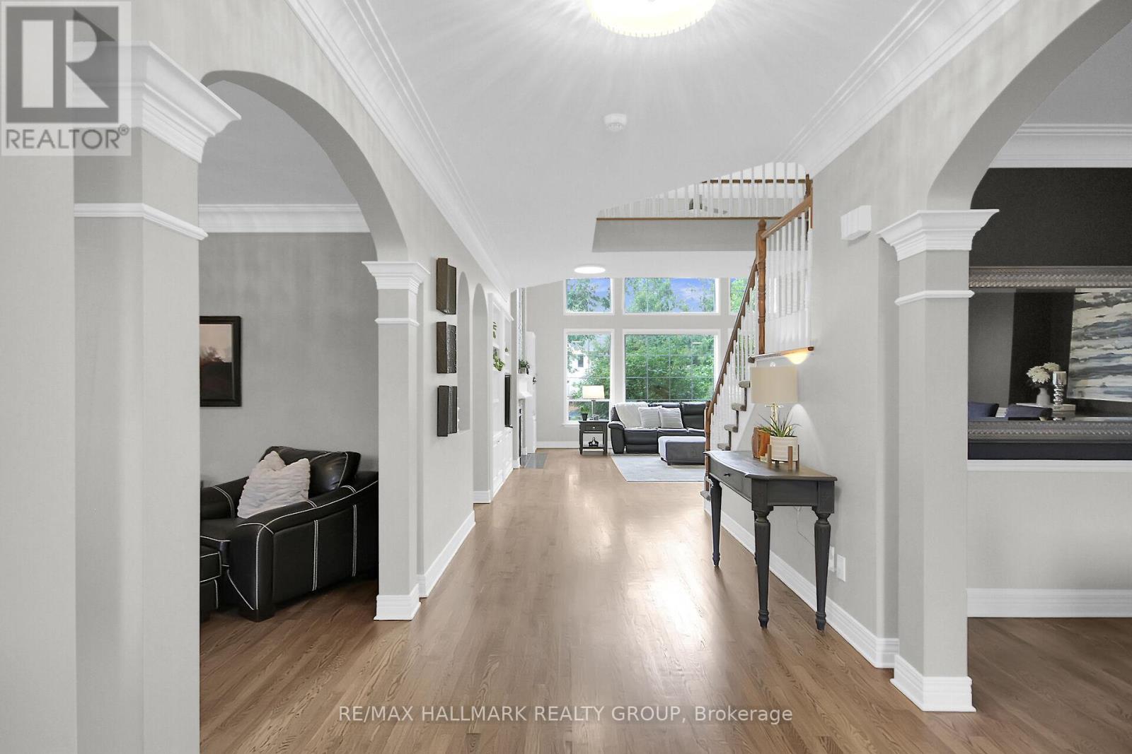 13 Beechgrove Gardens, Ottawa, Ontario  K2S 1W5 - Photo 5 - X12853870