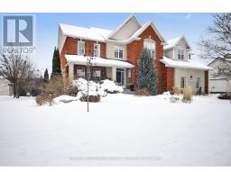 13 BEECHGROVE GARDENS, Ottawa, Ontario