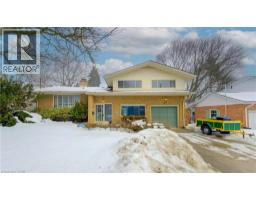 26 DEERPARK Crescent, Kitchener, Ontario