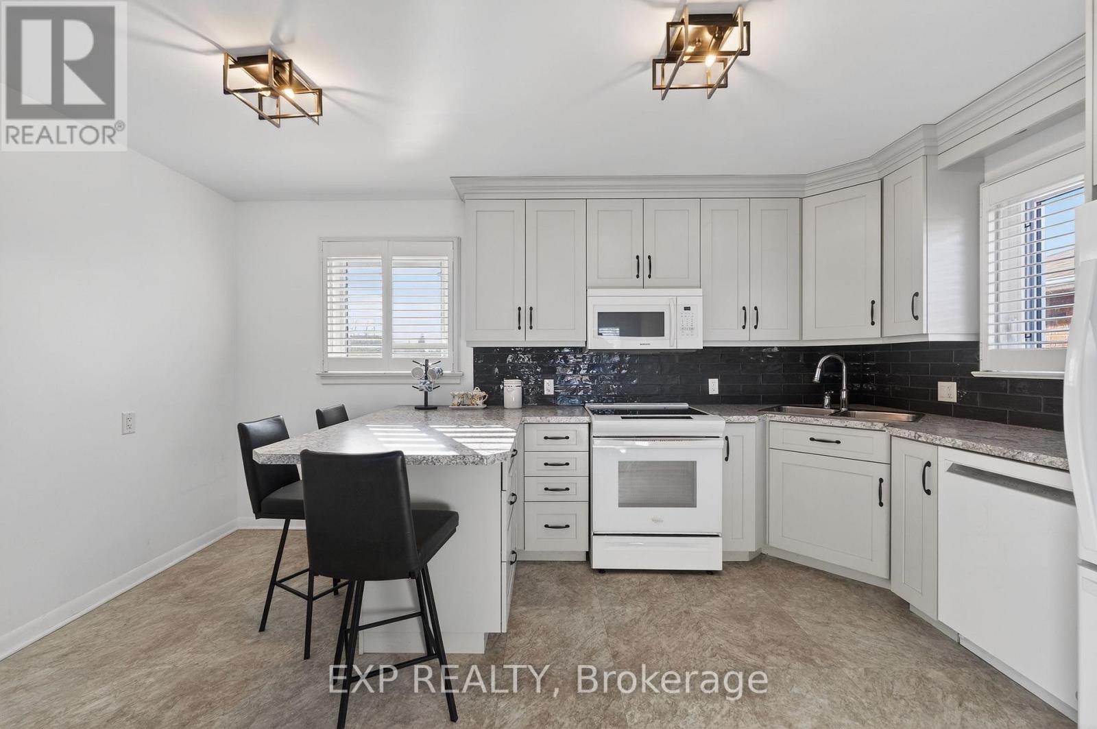 55 Parkdale Drive, Thorold, Ontario  L2V 2N7 - Photo 10 - X12853820