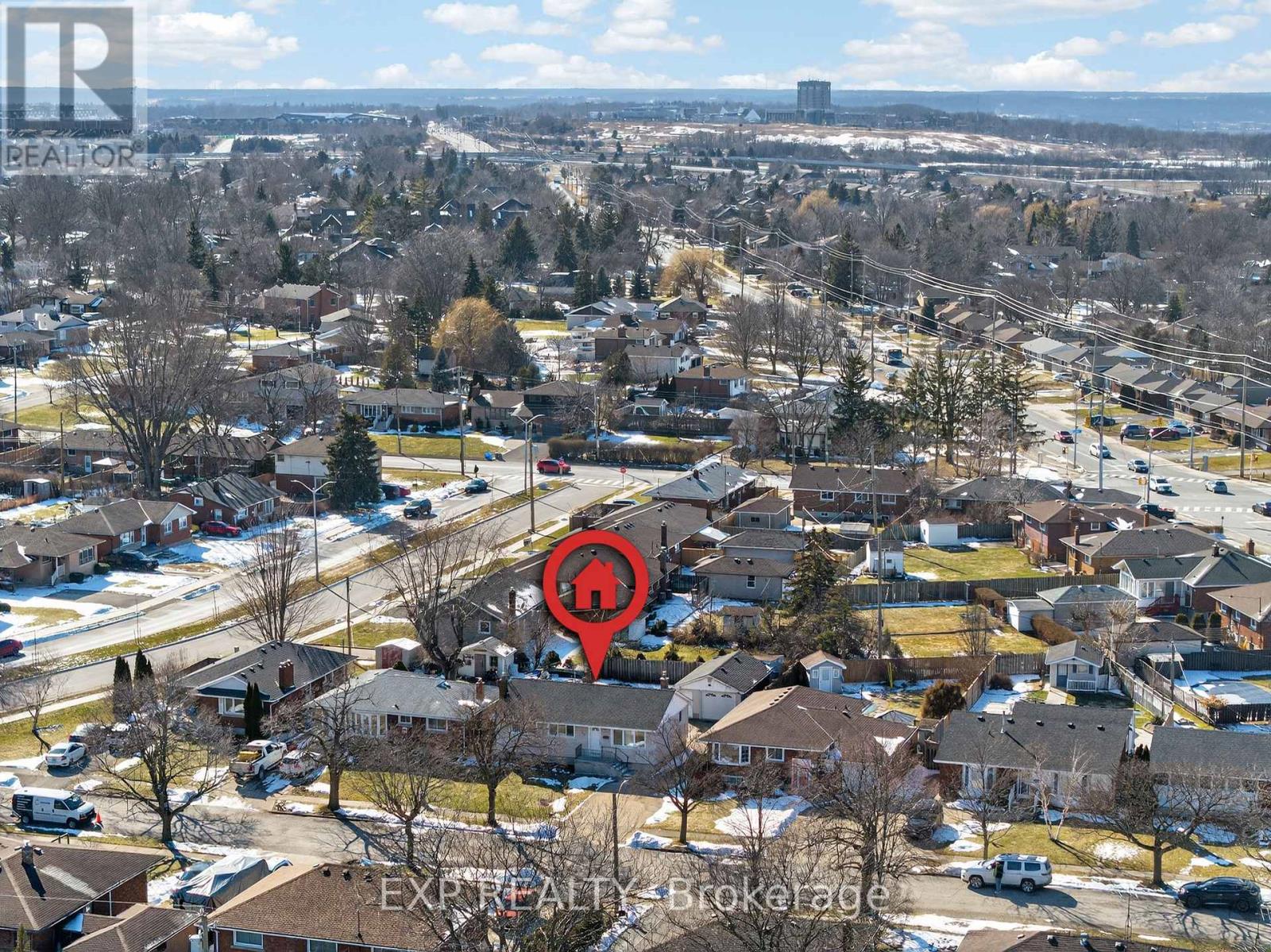 55 Parkdale Drive, Thorold, Ontario  L2V 2N7 - Photo 3 - X12853820