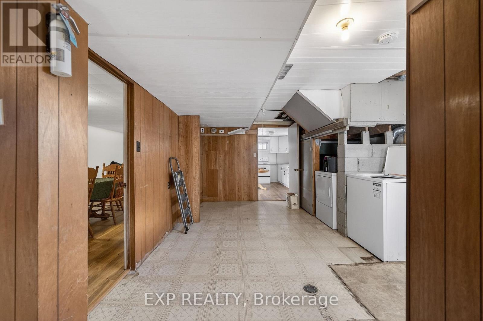 55 Parkdale Drive, Thorold, Ontario  L2V 2N7 - Photo 33 - X12853820