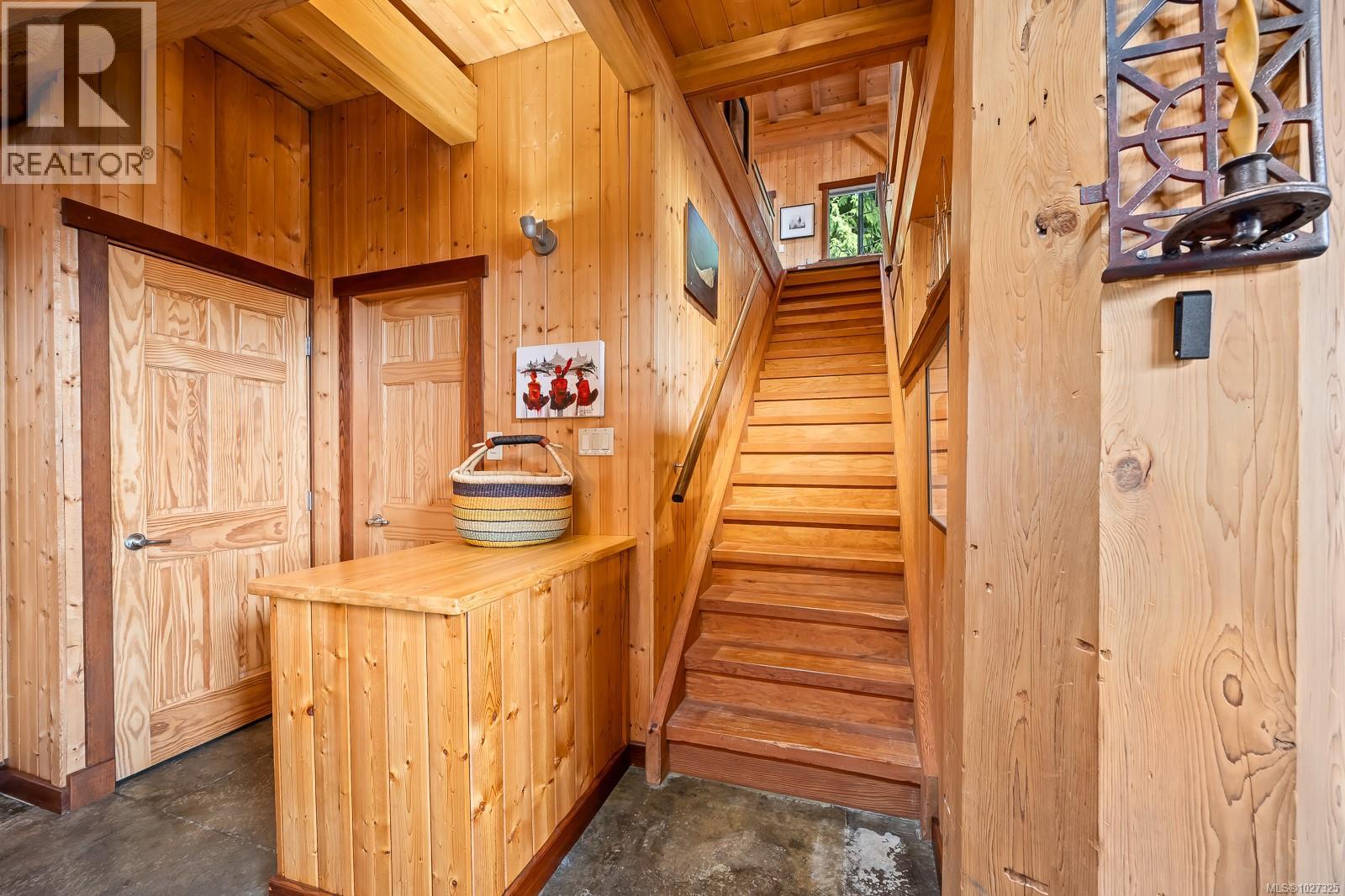 825 Austin Dr, Cortes Island, British Columbia  V0P 1K0 - Photo 15 - 1027325