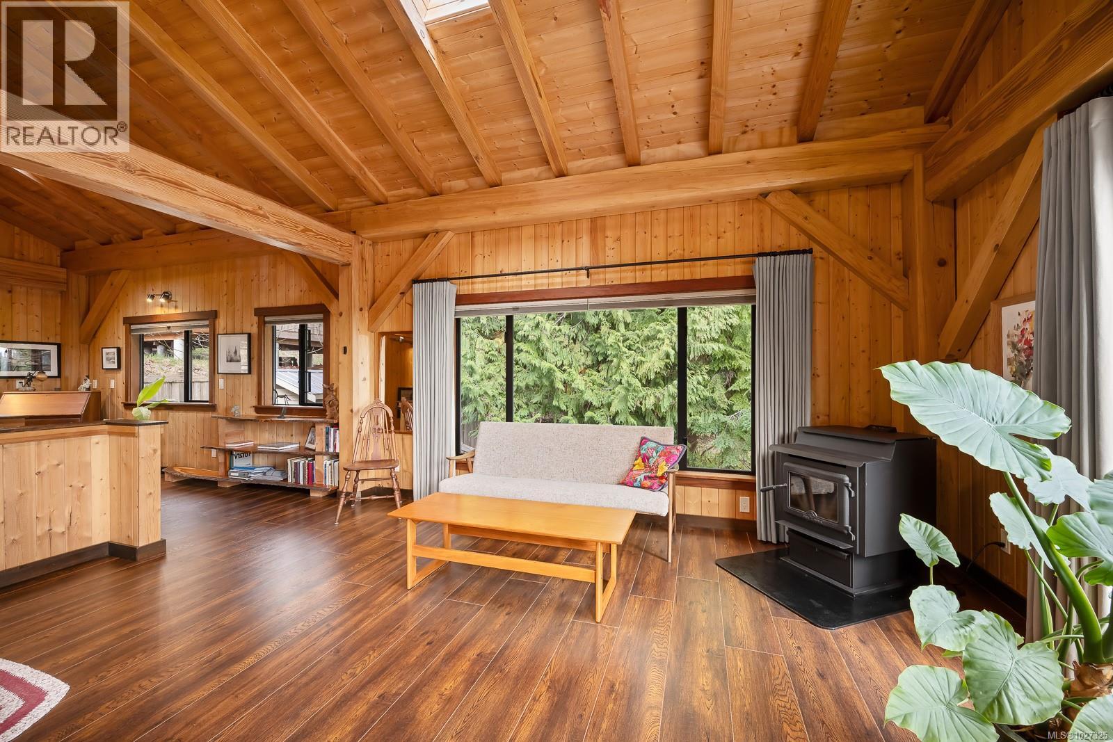 825 Austin Dr, Cortes Island, British Columbia  V0P 1K0 - Photo 21 - 1027325