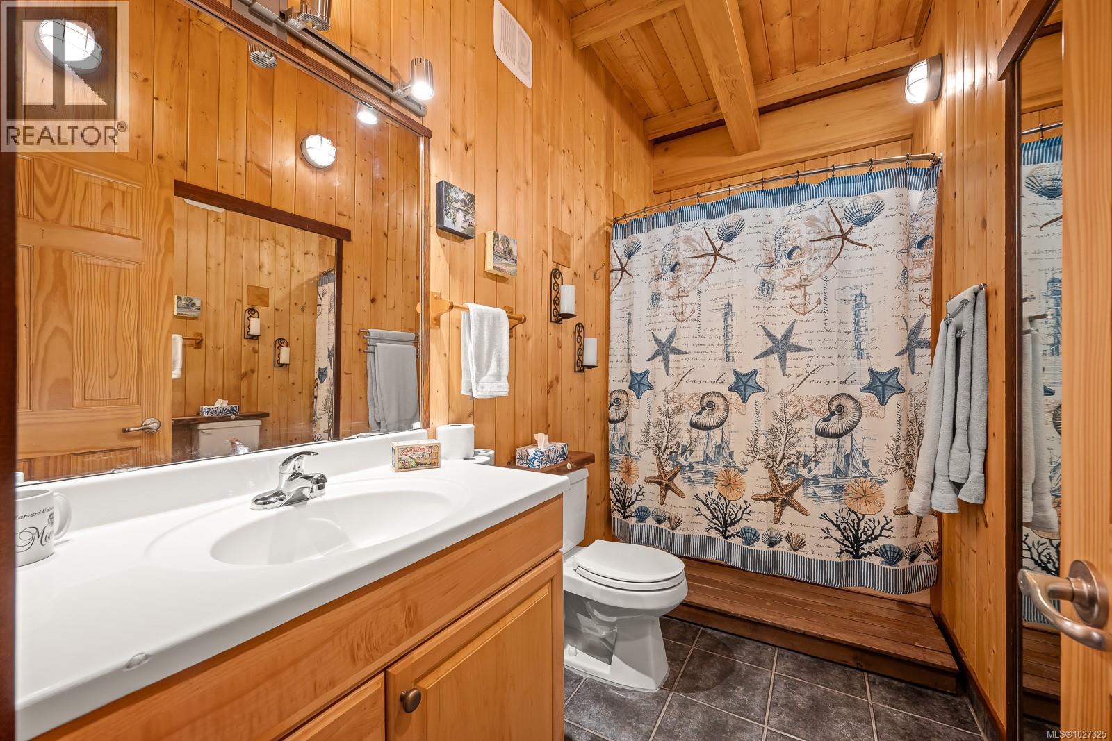 825 Austin Dr, Cortes Island, British Columbia  V0P 1K0 - Photo 35 - 1027325