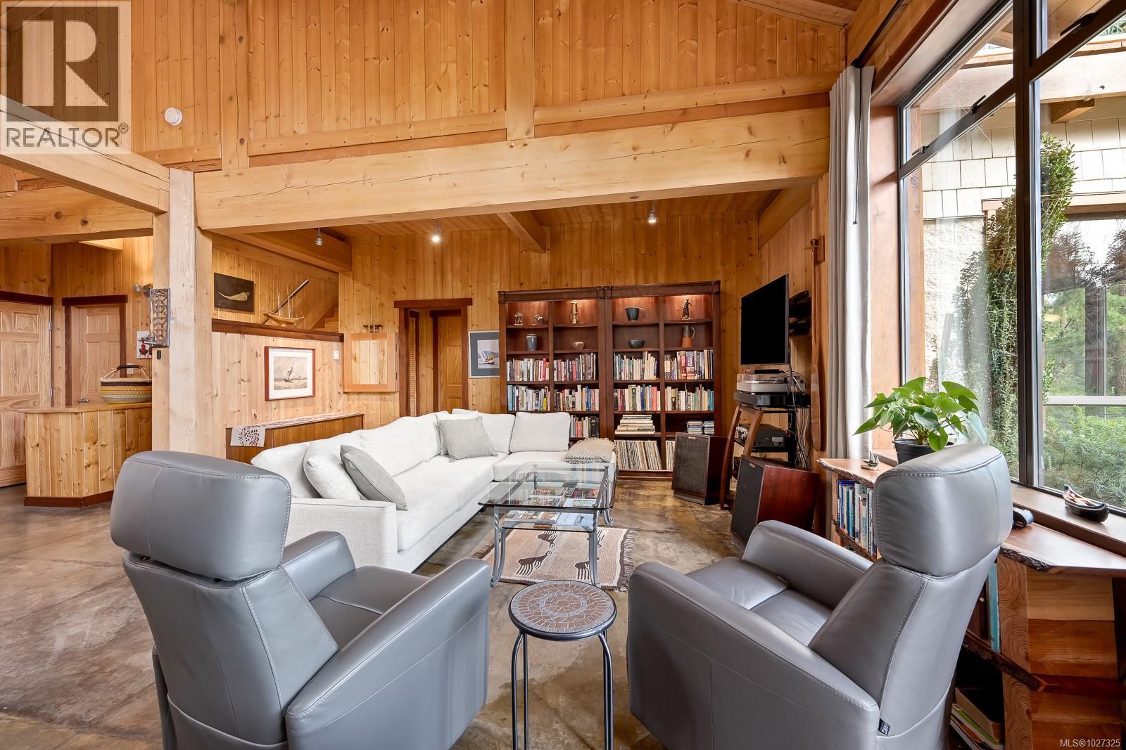 825 Austin Dr, Cortes Island, British Columbia  V0P 1K0 - Photo 4 - 1027325